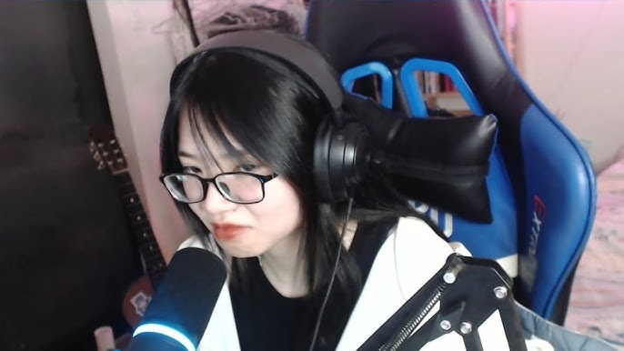 Streamer Remind Stuns Fans with Stunning New Looks 1 Remind streamer portrait
