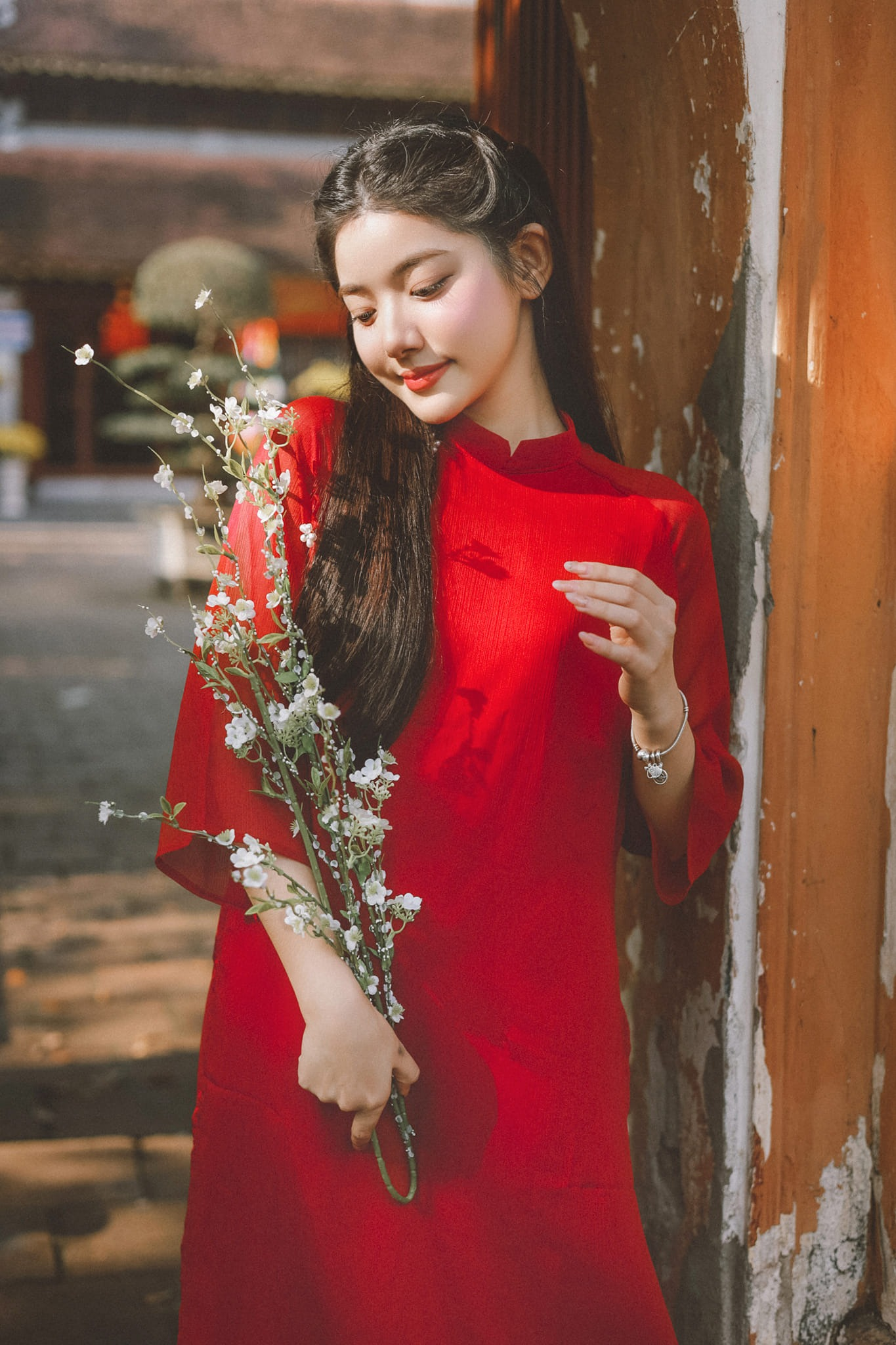Quỳnh Trương smiling brightly