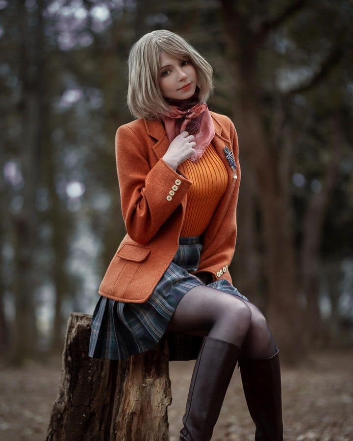 Ella Freya cosplay close-up