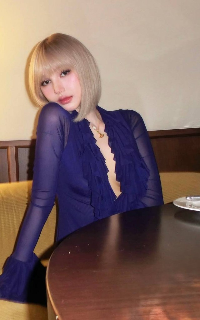 Xoài Non’s New Look Sparks Concern Among Fans 3 Xoài Non new style