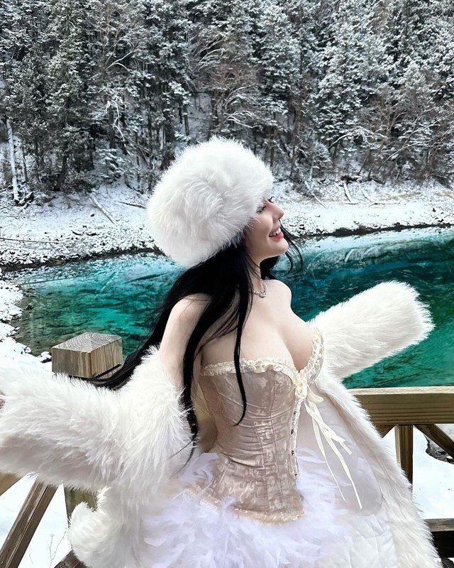 1730876010 khong nhan ra nhan sac hot girl hoc duong noi dinh dam ngay nao hinh 8 width640height800 1739672190025 17396721912721651370227