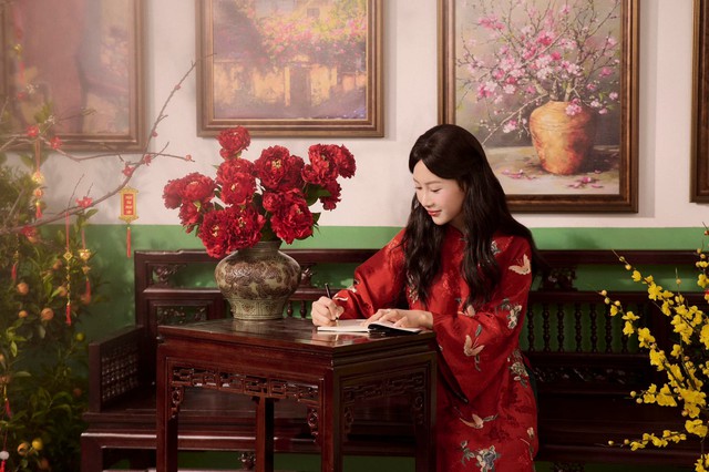 Streamer Nắng Stuns Fans with Dreamy New Looks 6 Nắng’s delicate and captivating expressions