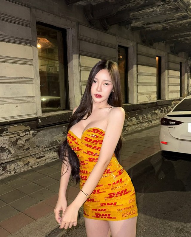 Thai Hot Girl Stuns Fans with Bold Tape Dress Trend 8 Natpaphat Ounboontan showing off tape dress