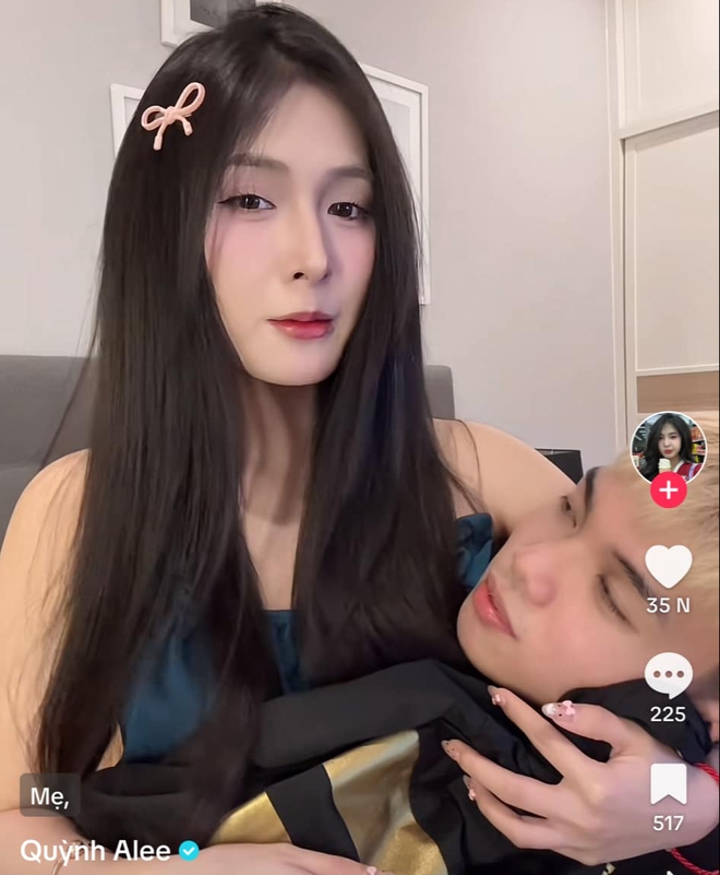Quỳnh Alee’s Sweet Clip with Boyfriend SGP Fish Stuns Fans 4 Quỳnh Alee holding SGP Fish