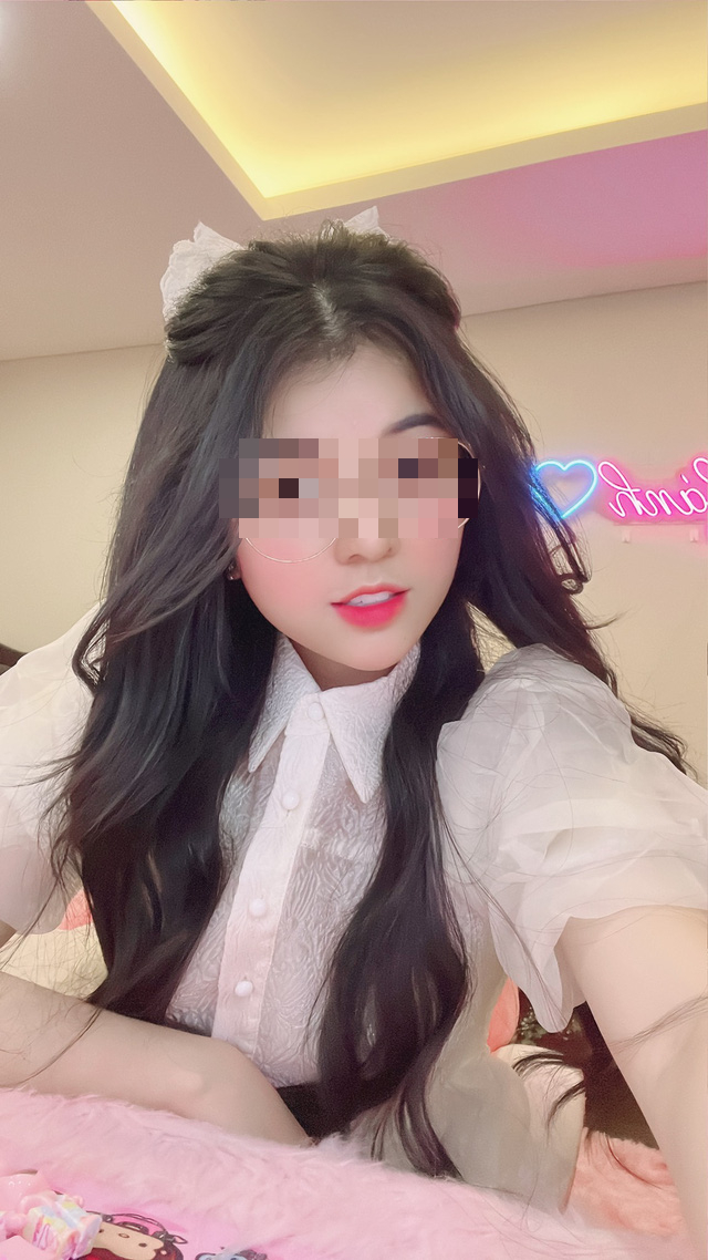 Popular Streamer Reveals Betrayal by Younger Boyfriend 1 edit photo 7 16422454742452128626713 1739778720295198810980