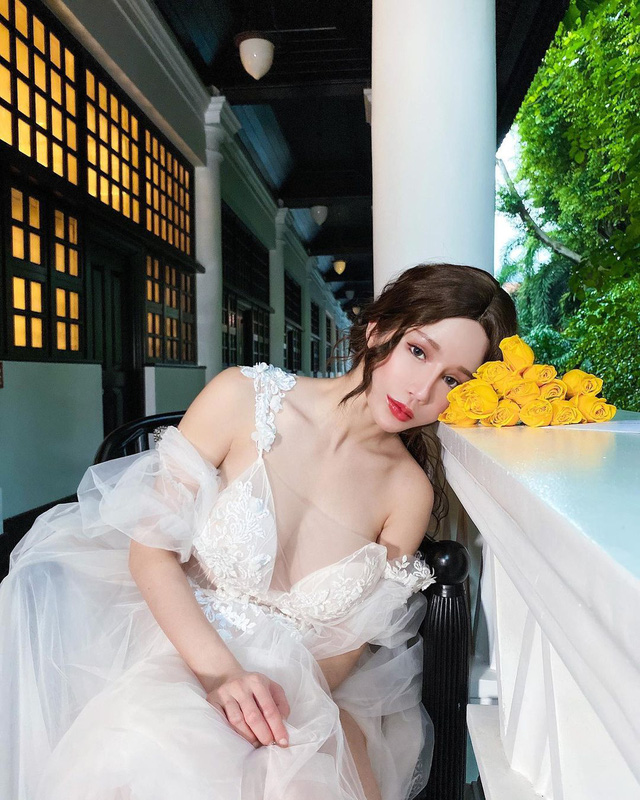 YouTuber Xin Yuri Proves Her Curves Are Real with Shocking Test 2 Xin Yuri’s stunning curves cause a stir online