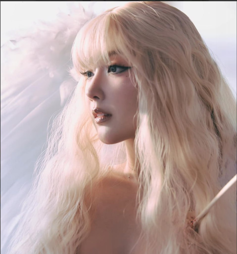 Bizcuitbeer Valentine angel photoshoot