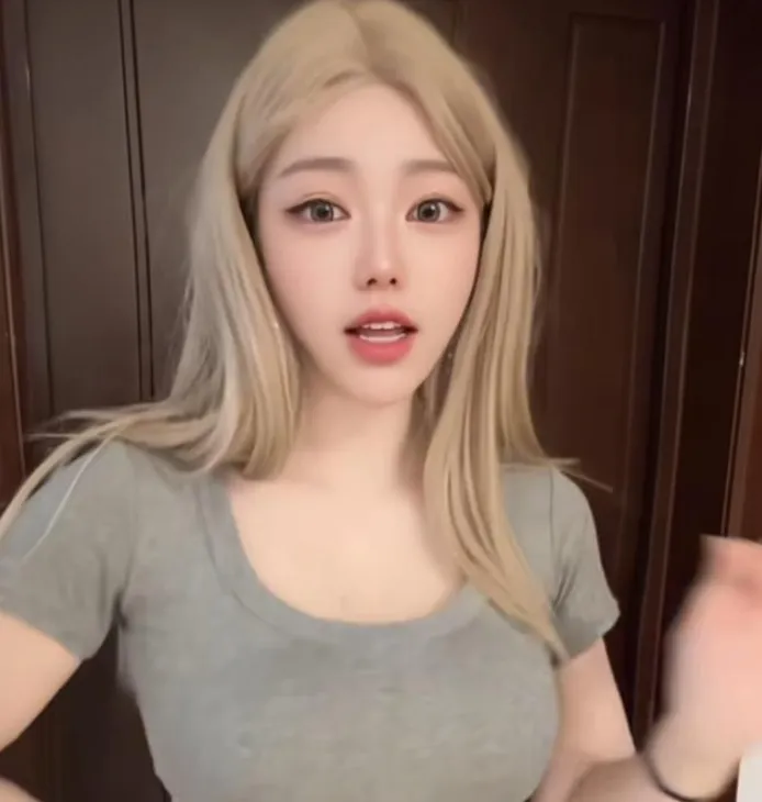 Streamer Sparks Buzz With 700 Million Dong Wedding Challenge 2 Fans reacting to streamer’s wedding price