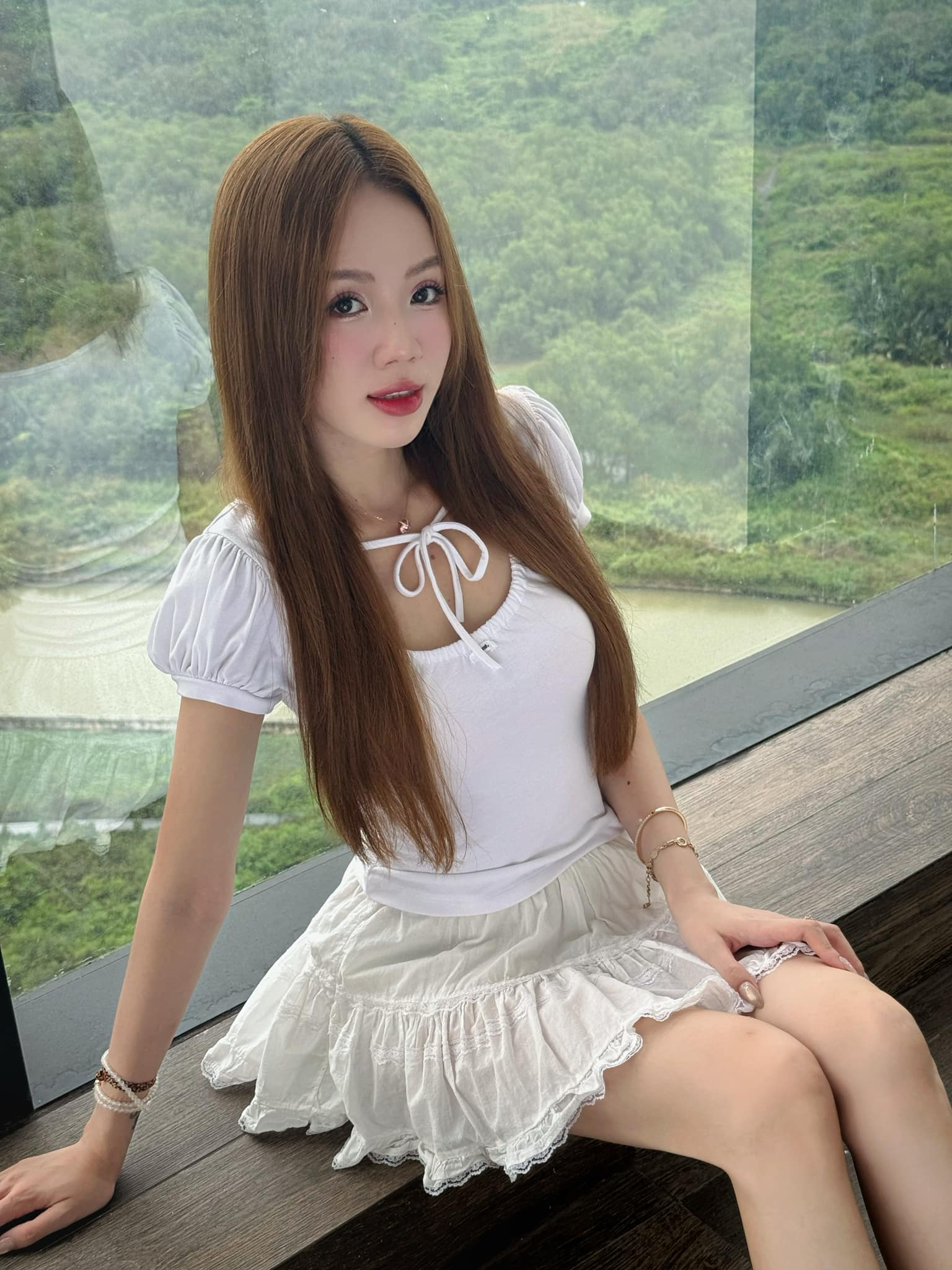 Streamer Mèo Sao Hoả Shares Her Fresh Start After Tough Times 3 Mèo Trái Đất smiling confidently