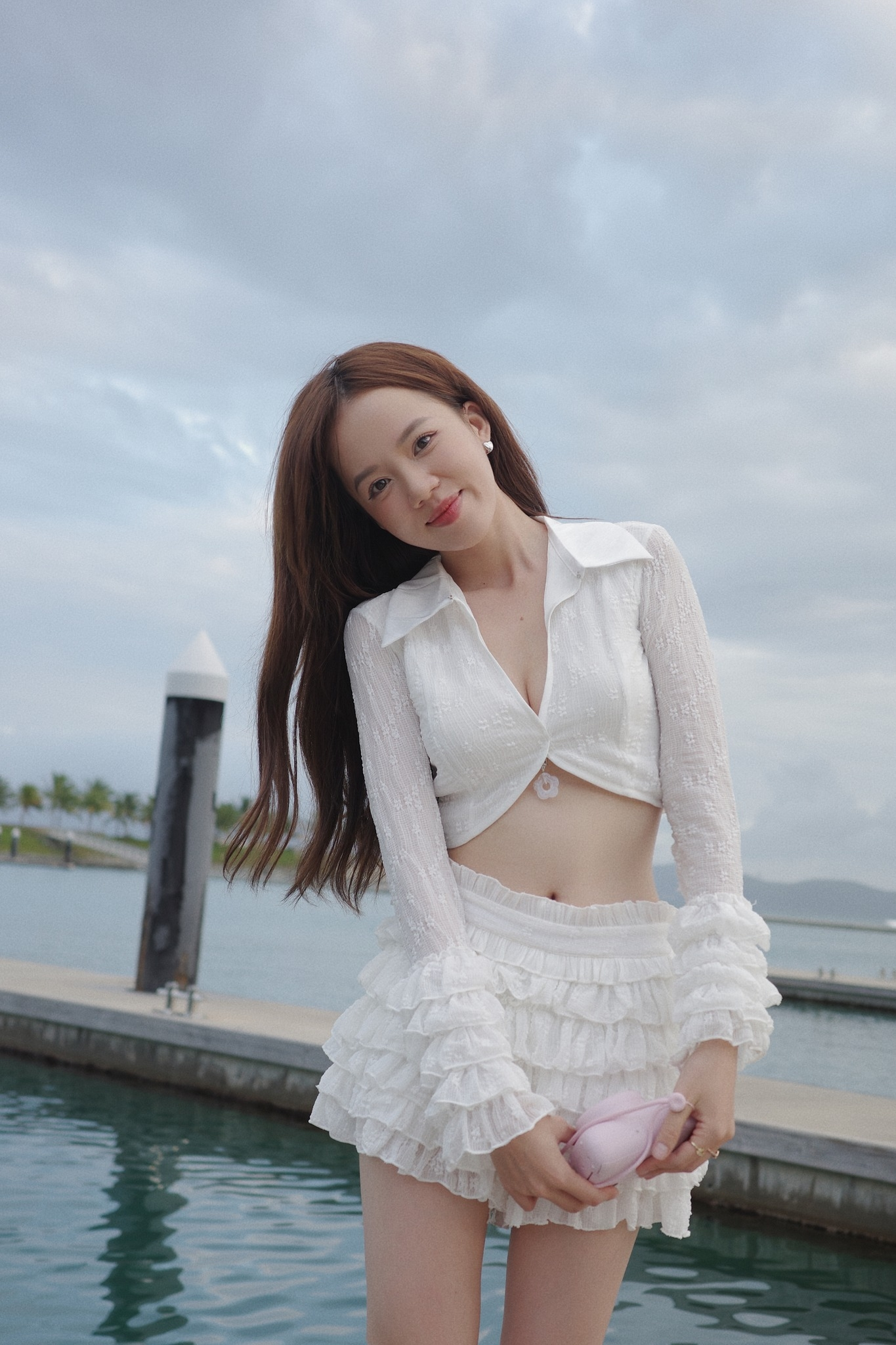 Streamer Mèo Sao Hoả Shares Her Fresh Start After Tough Times 7 Mèo Trái Đất looking content and confident