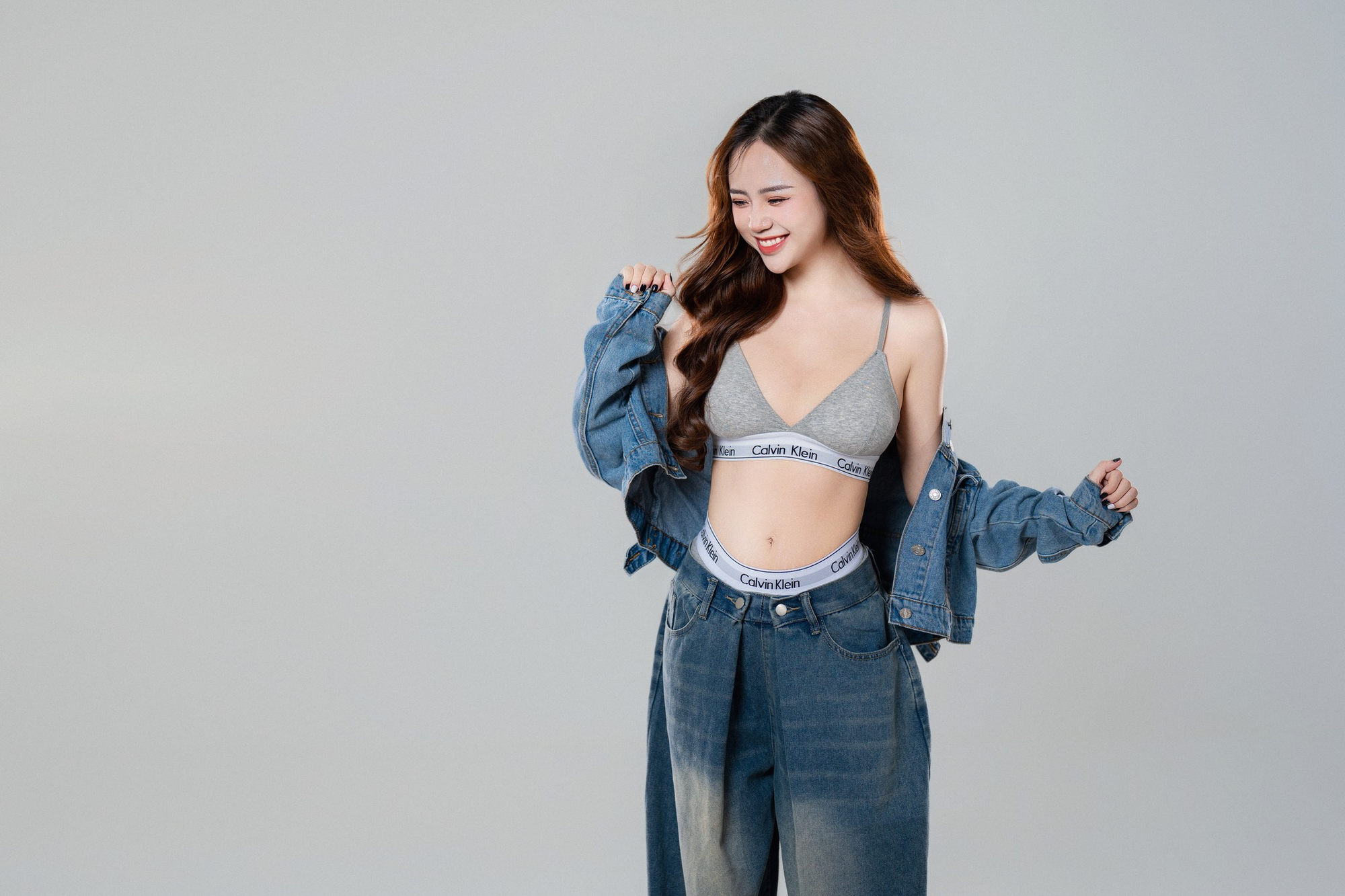 Mai Linh Zuto Stuns Fans with Sizzling Bikini Look 7 photo 1740631130108 1740631145425168832499