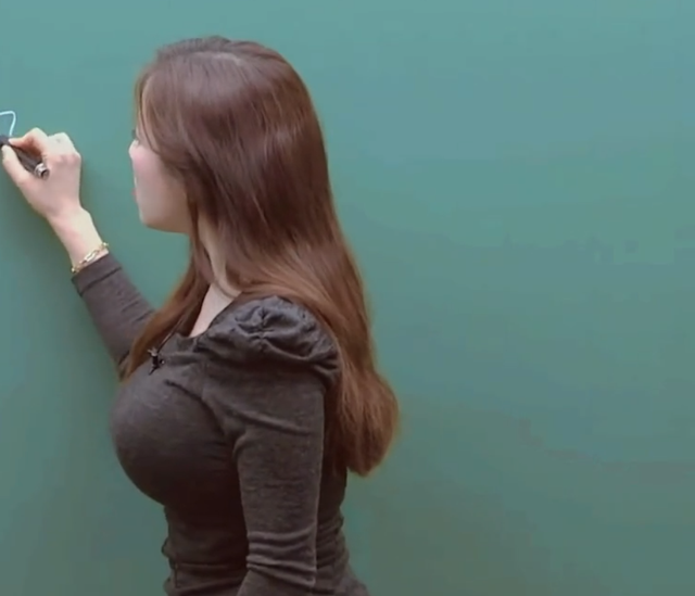 Beautiful Language Teacher’s TikTok Hits 3.3M Views 3 screenshot 2025 02 07 115449 17389113337081531195068
