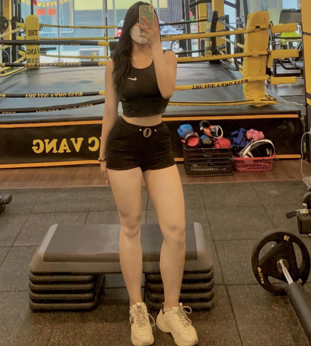 Wrestling a Stunning Female Fighter Leaves Male Opponent Impressed 4 Close-up of Anh Tho