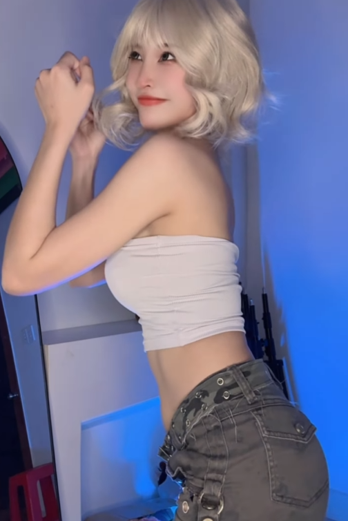Streamer Lily Phan Stuns Fans with Bold New Dance Look 4 screenshot 2025 02 10 094111 1739156338916413115379