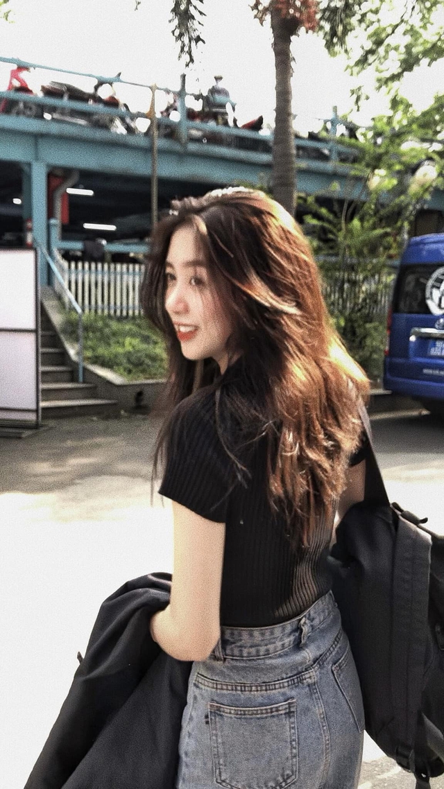 Truong My Duyen’s Casual Photos Win Hearts Online 2 My Duyen is a hot TikToker with half a million followers.
