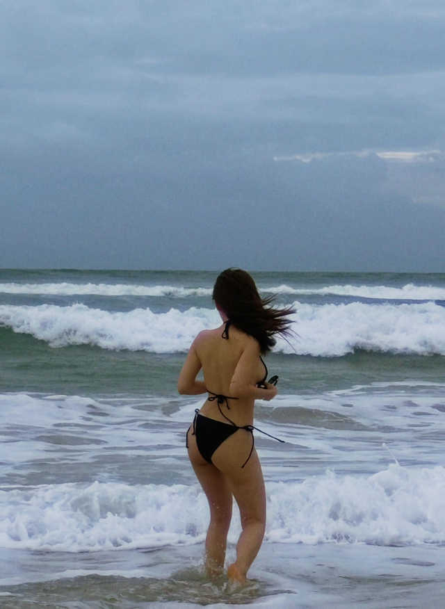 Ngô Lan Hương Turns Heads with Stunning Bikini Photos 4 Ngô Lan Hương bikini photos