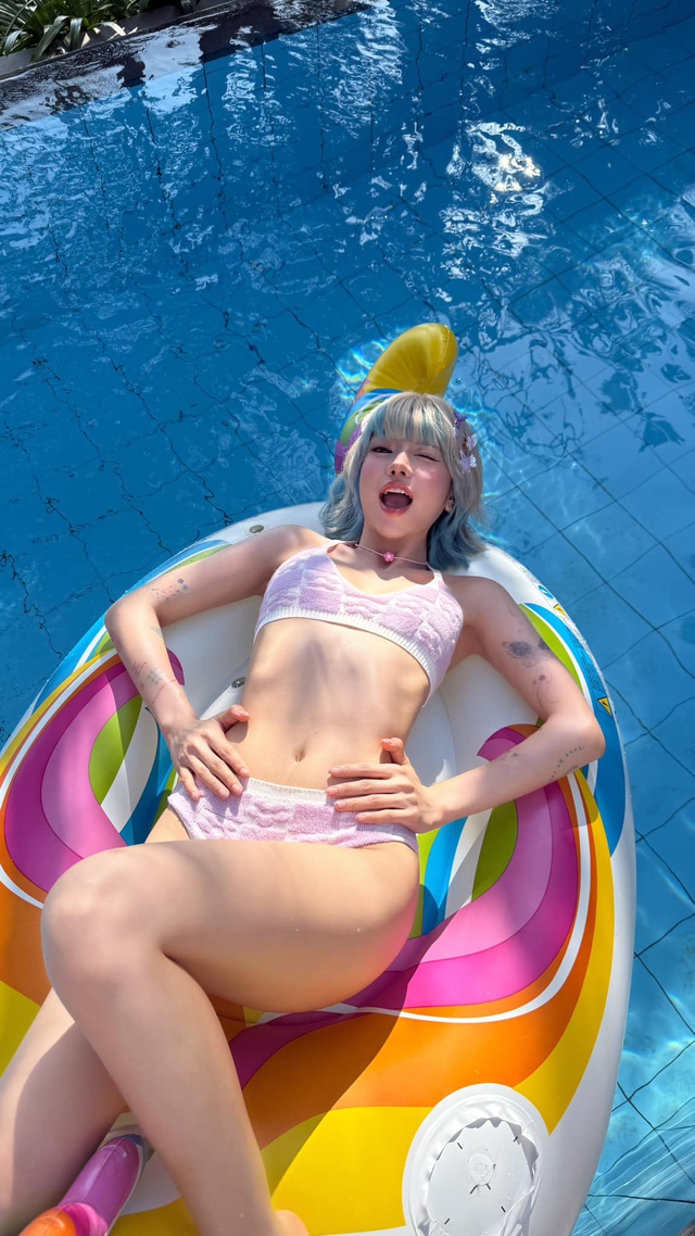Ciin Stuns Fans with Bold New Bikini Look on Beach Trip 5 4842059746826393507617371999102993005889433n 17424562932841679326053