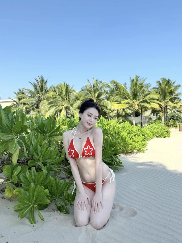 TikTok Star Linh Mai Drops Stunning Summer Bikini Photos 10 Linh Mai summer photo shoot