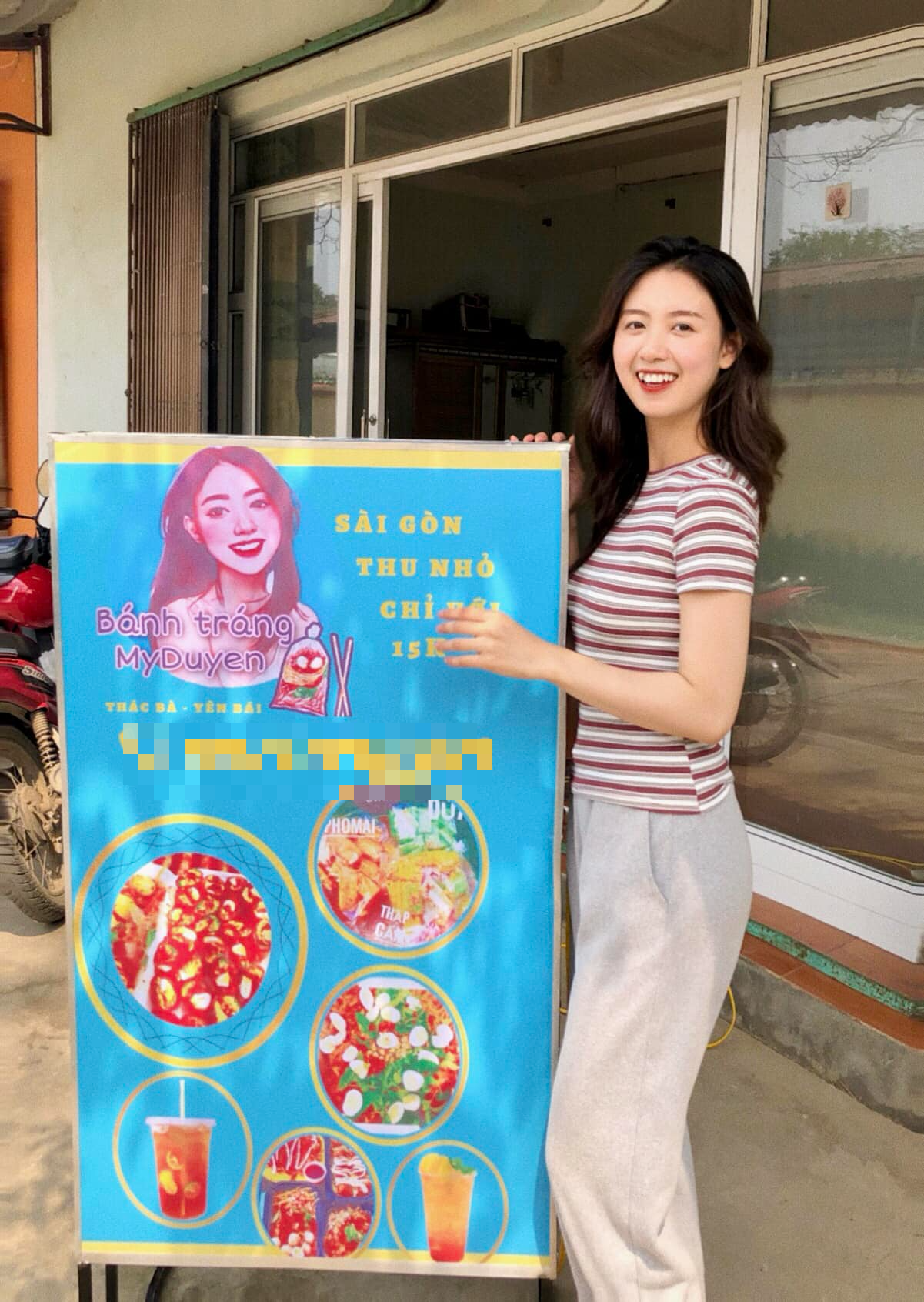 Truong My Duyen’s Casual Photos Win Hearts Online 1 This beautiful girl owns the beloved Banh Trang My Duyen brand.