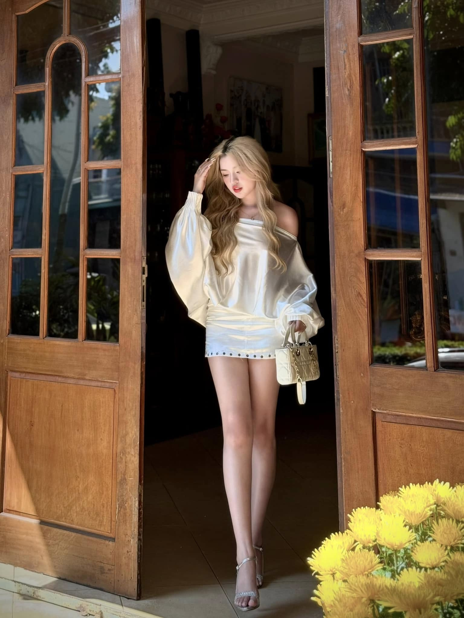 TikTok Star 'Egg Girl' Opens Up About Her Director Husband 3 photo 1742019167919 1742019168191444536923