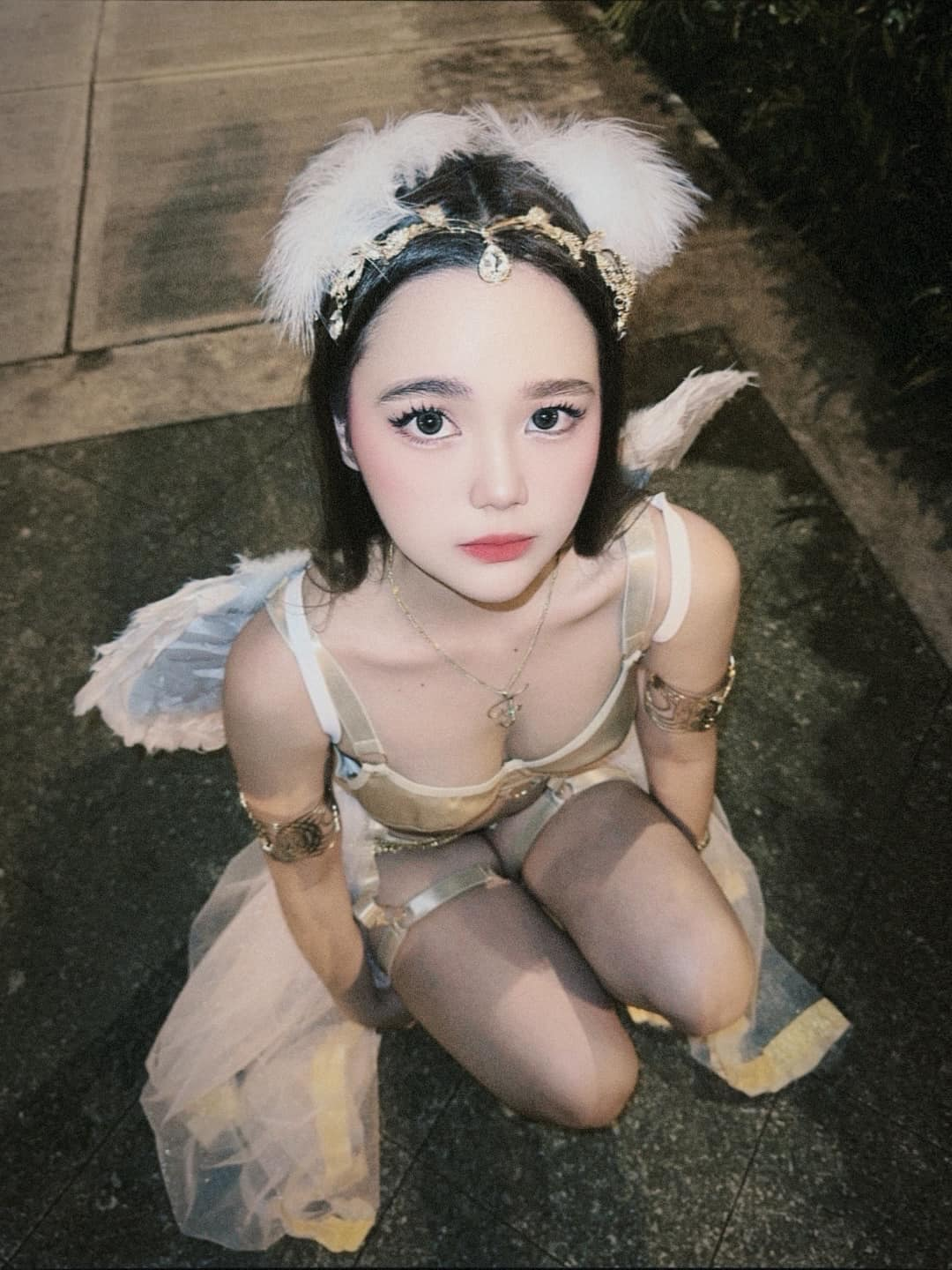 Streamer’s Sexy Pikachu Cosplay Sparks Buzz Online 6 Frincess casual photo