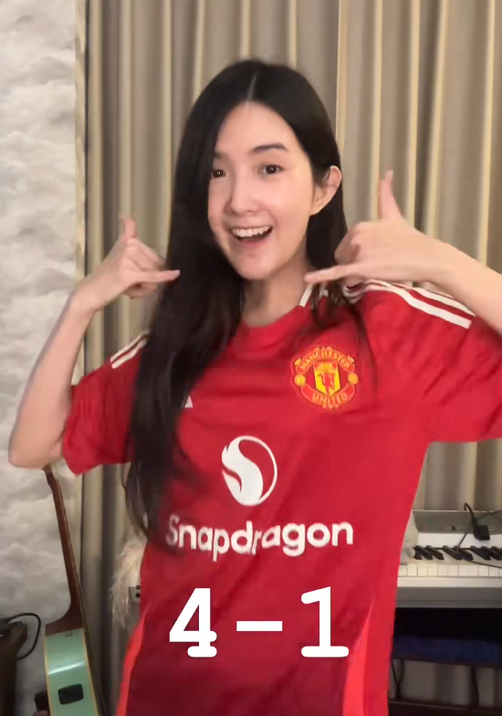 Hot Streamer Bizcuitbeer’s Sexy Dance After Man U Win 1 screenshot 2025 03 14 104409 1741924029543450272393