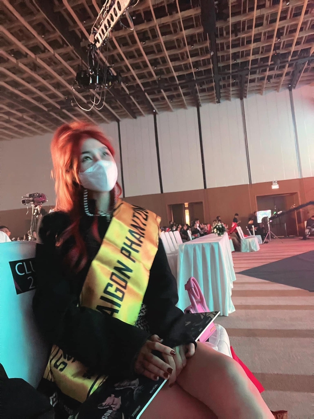 Liên Quân Star Châu Ngọc Như Stuns Fans with Her Stunning Looks 1 Not only a talented female streamer, Châu Ngọc Như is also a familiar face at major Liên Quân Mobile tournaments and community events.