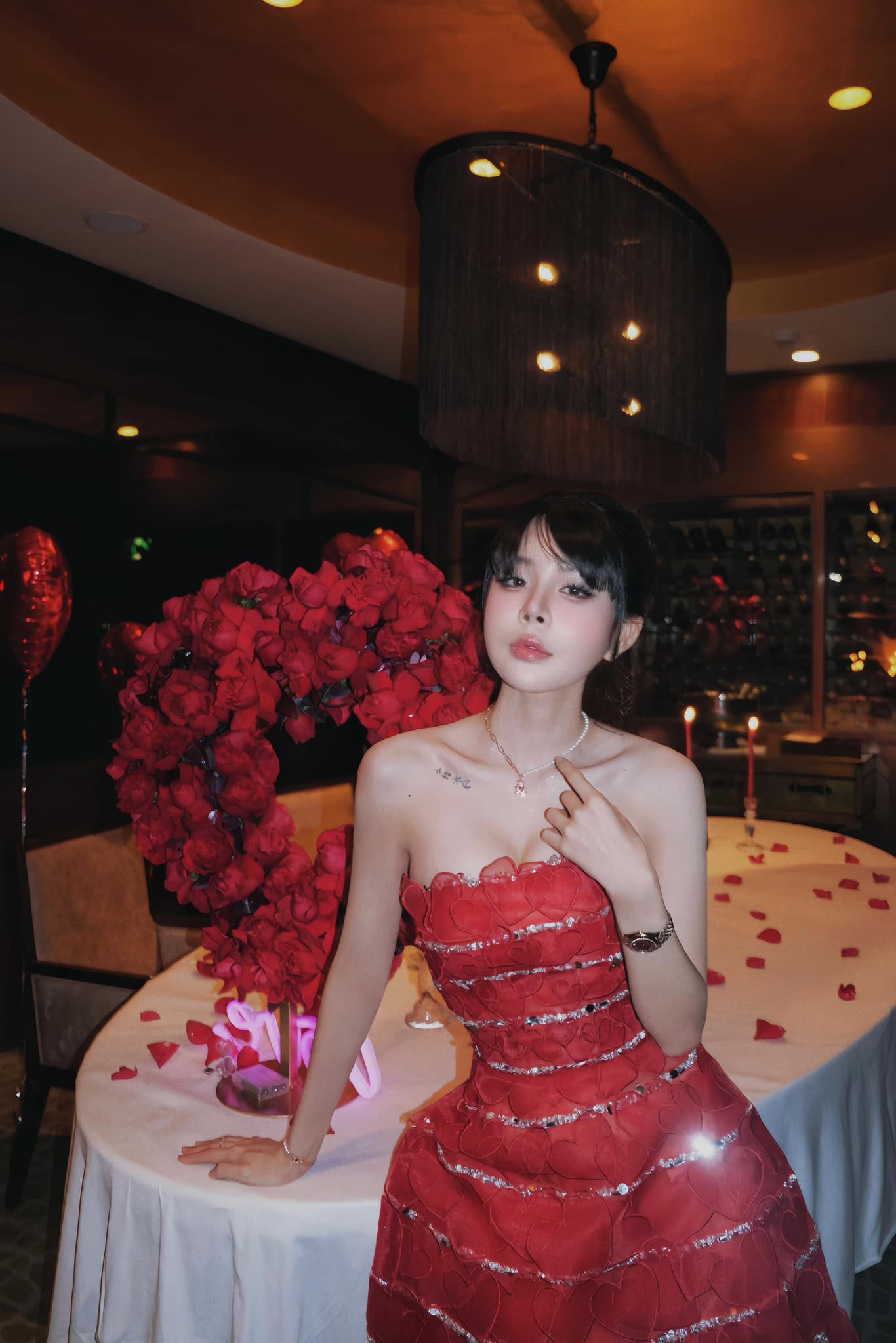 Hot Girl Trần Bích Hạnh Stuns Fans with Perfect Figure 11 Trần Bích Hạnh fitness progress