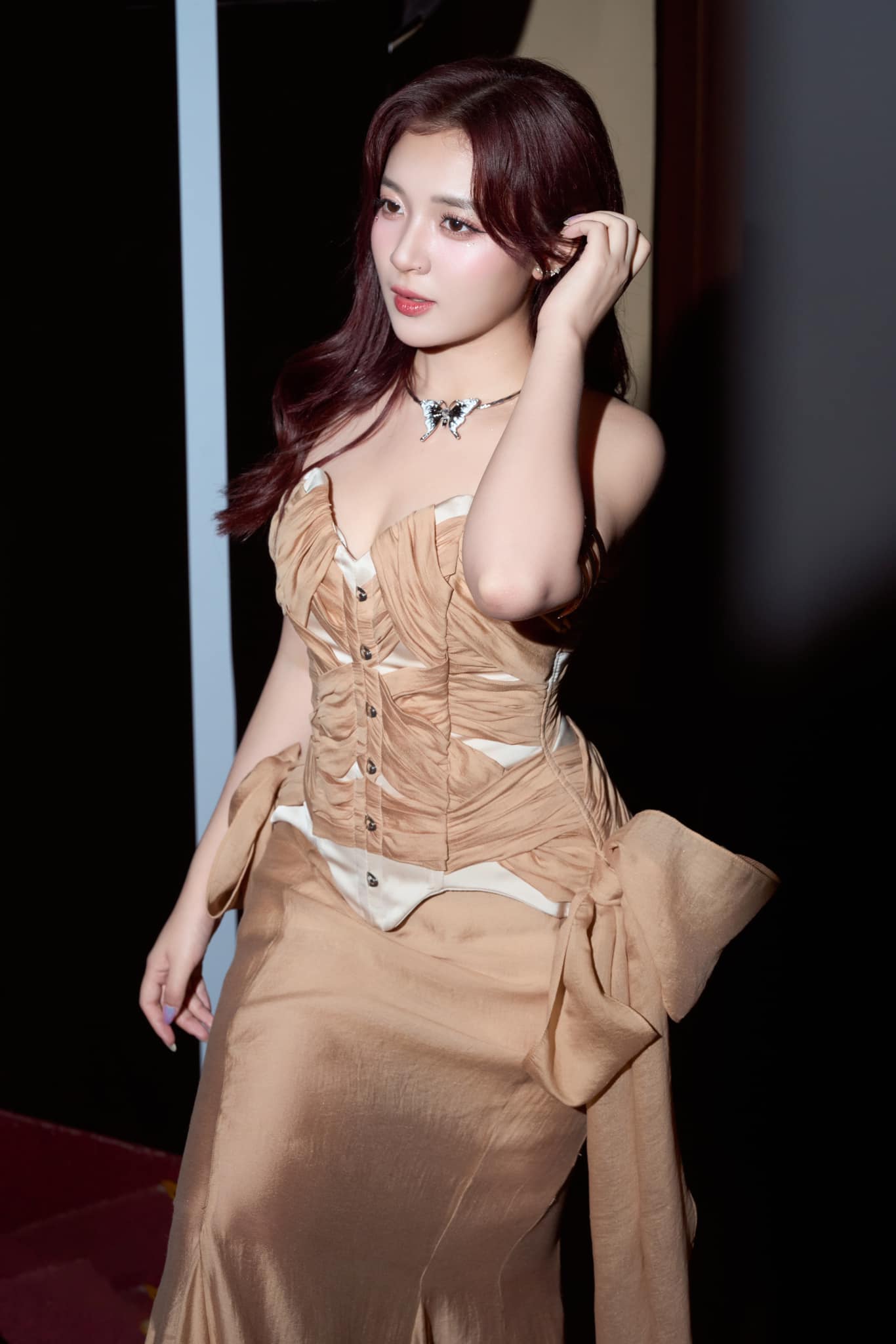 Esports MC Phuong Thao Confidently Shows Her Bare Face 6 Phuong Thao hosting esports event
