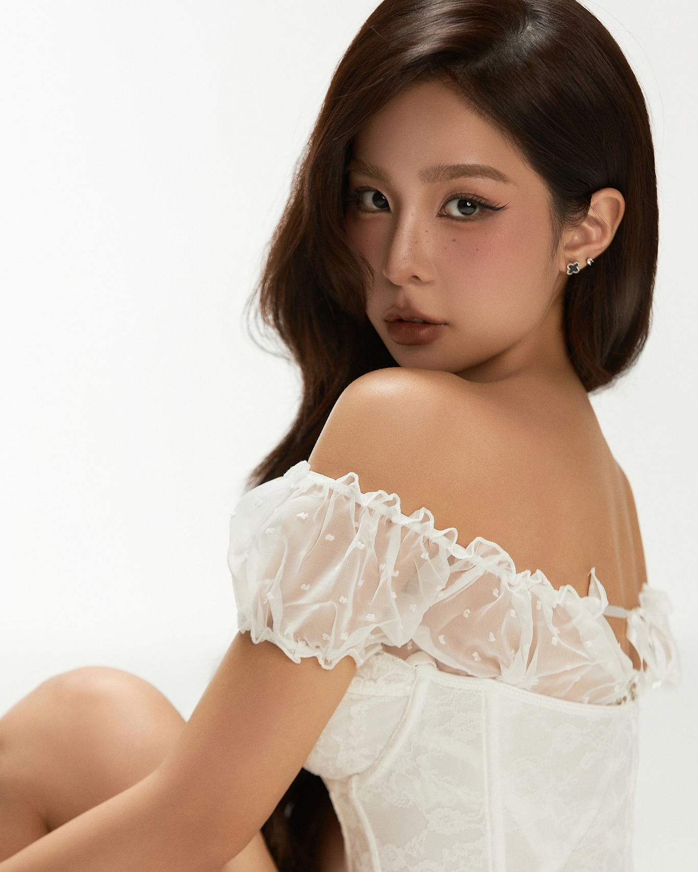 Tammy Phạm Stuns Fans with Bold New Look 4 Tammy Phạm showing off her curves