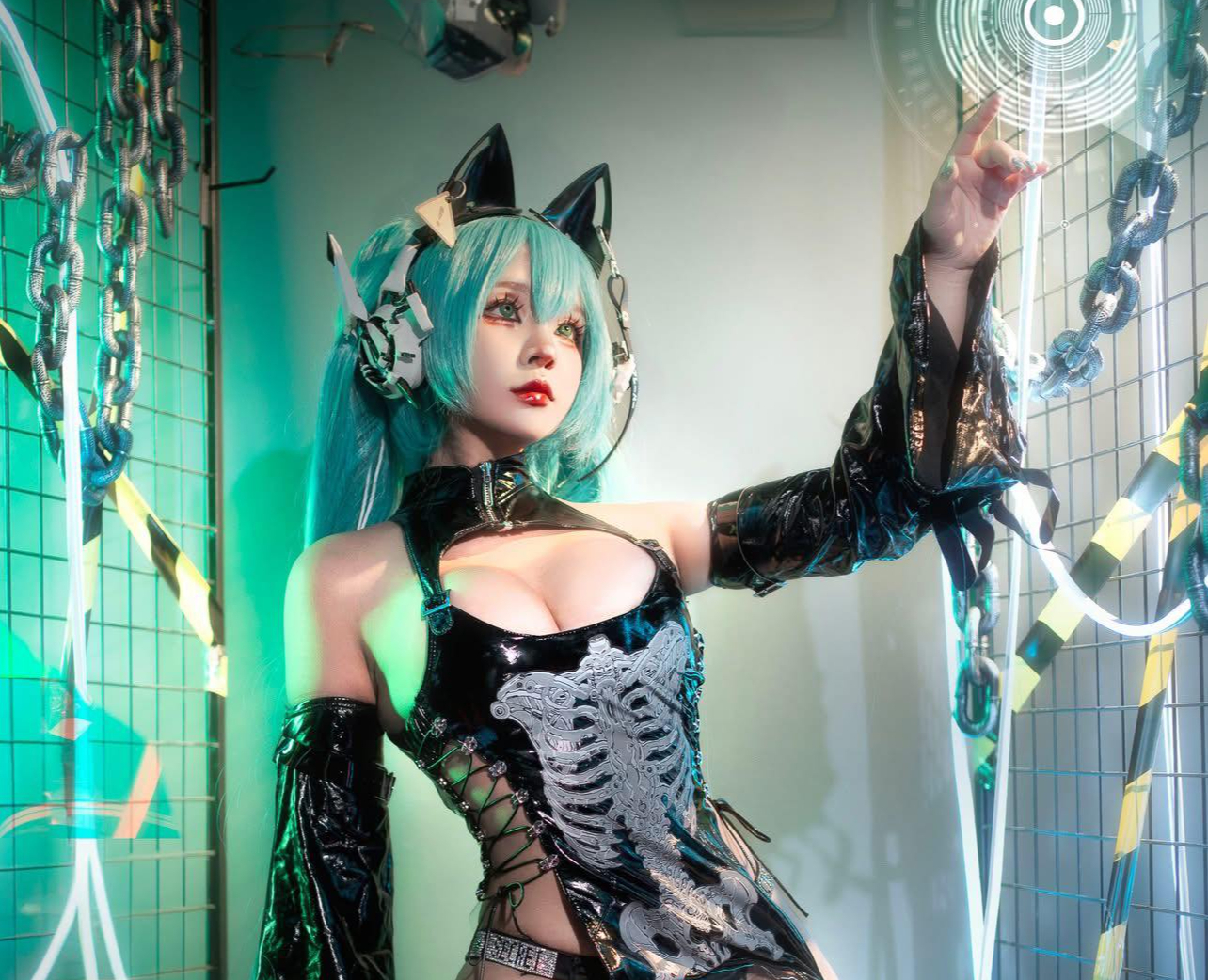 Meet Sayo Momo, The Cosplayer Turning Heads With Her Bold Style 4 Sayo Momo cosplay character