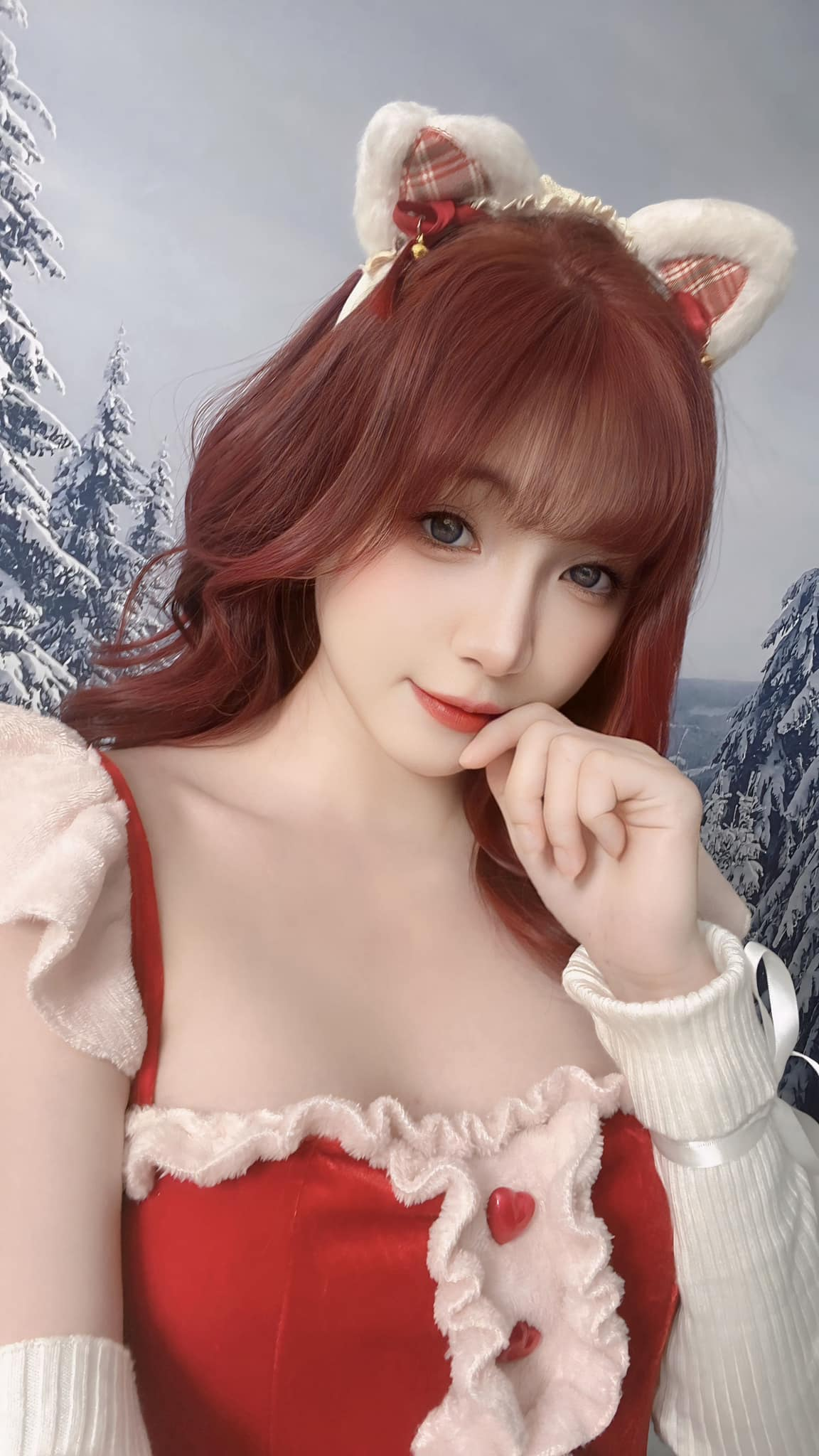 Như Hexi Stuns Fans with a Bare-Shoulder Cosplay Look 8 photo 1743493243311 17434932434471845262308