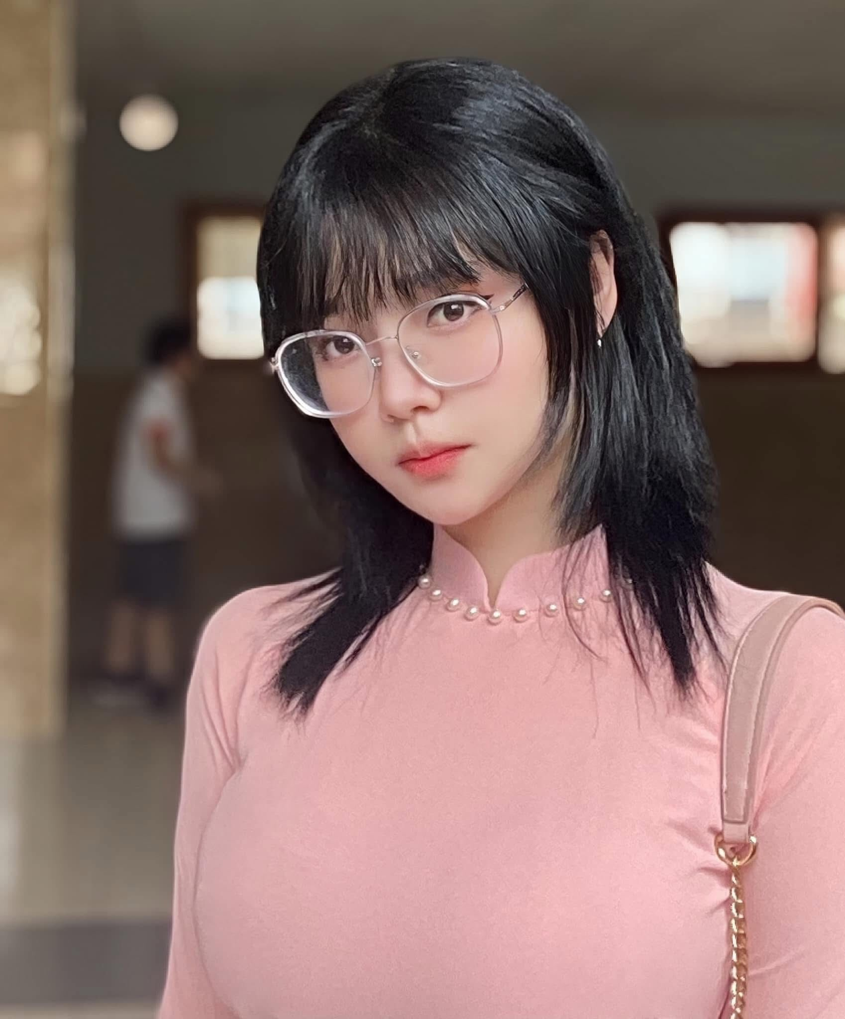 Coser Cigw Pols Stuns Fans with Sweet, Natural Beauty 4 Coser Cigw Pols casual photo 4