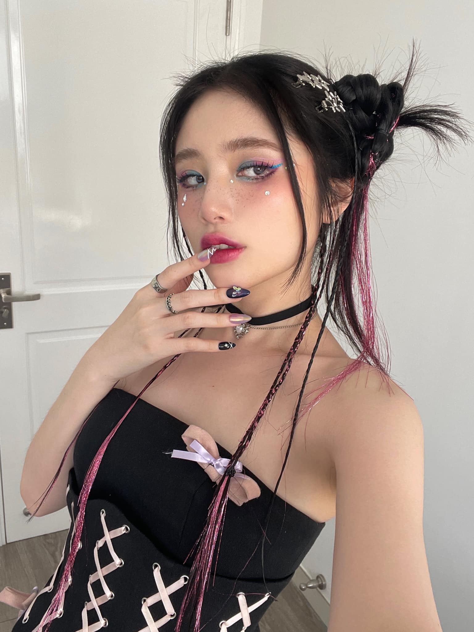 Streamer Mao Hie Opens Up About Recent Struggles 9 Mao Hie smiling in casual wear