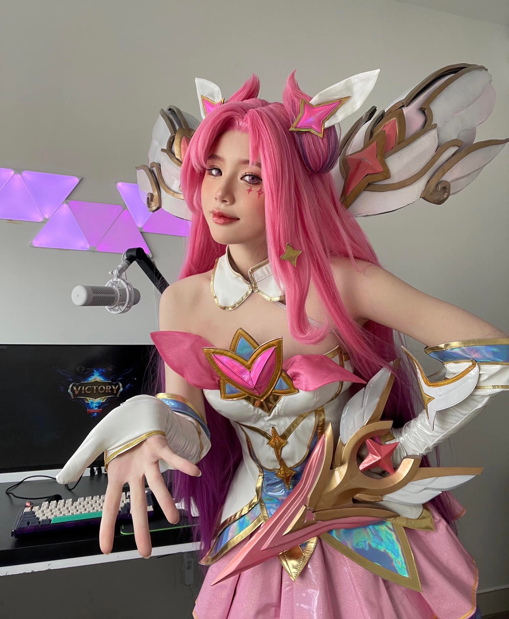 Streamer Mao Hie Opens Up About Recent Struggles 7 Mao Hie smiling