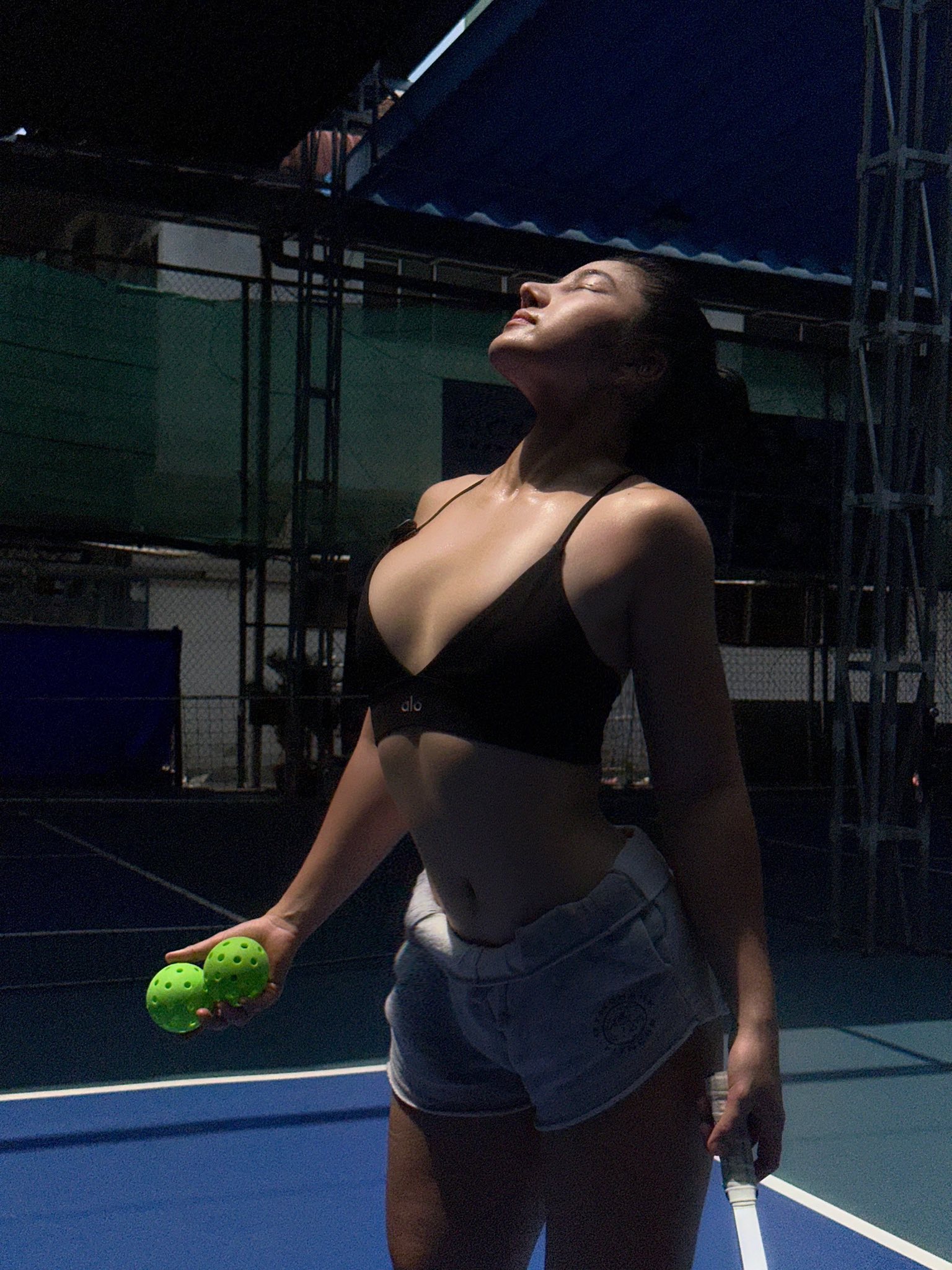 Pickleball Star Shinbabi Stuns Fans with Her Fit Look 2 Shinbabi in sporty outfit on pickleball court