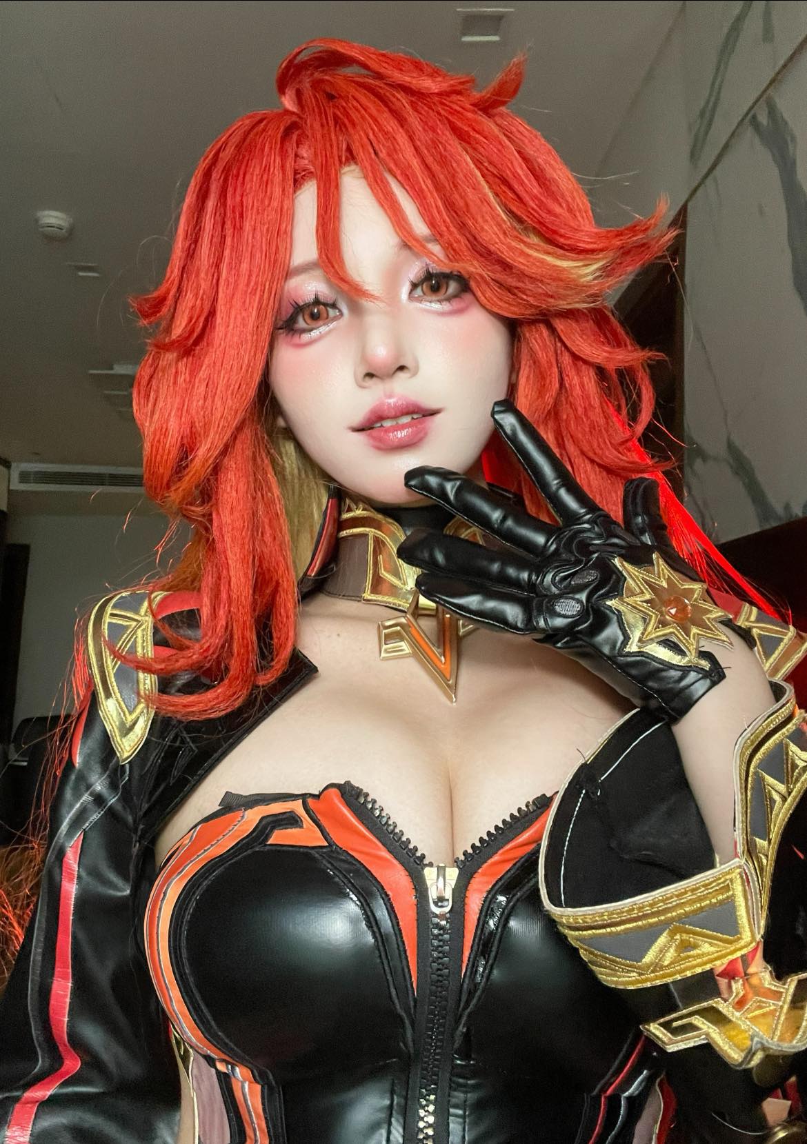 Cosplayer’s Bare-Faced Moment Wins Hearts Online 1 49465530936798156723145718883907426904484983n 1746507287963629894405 1746516739903 17465167405952062324200