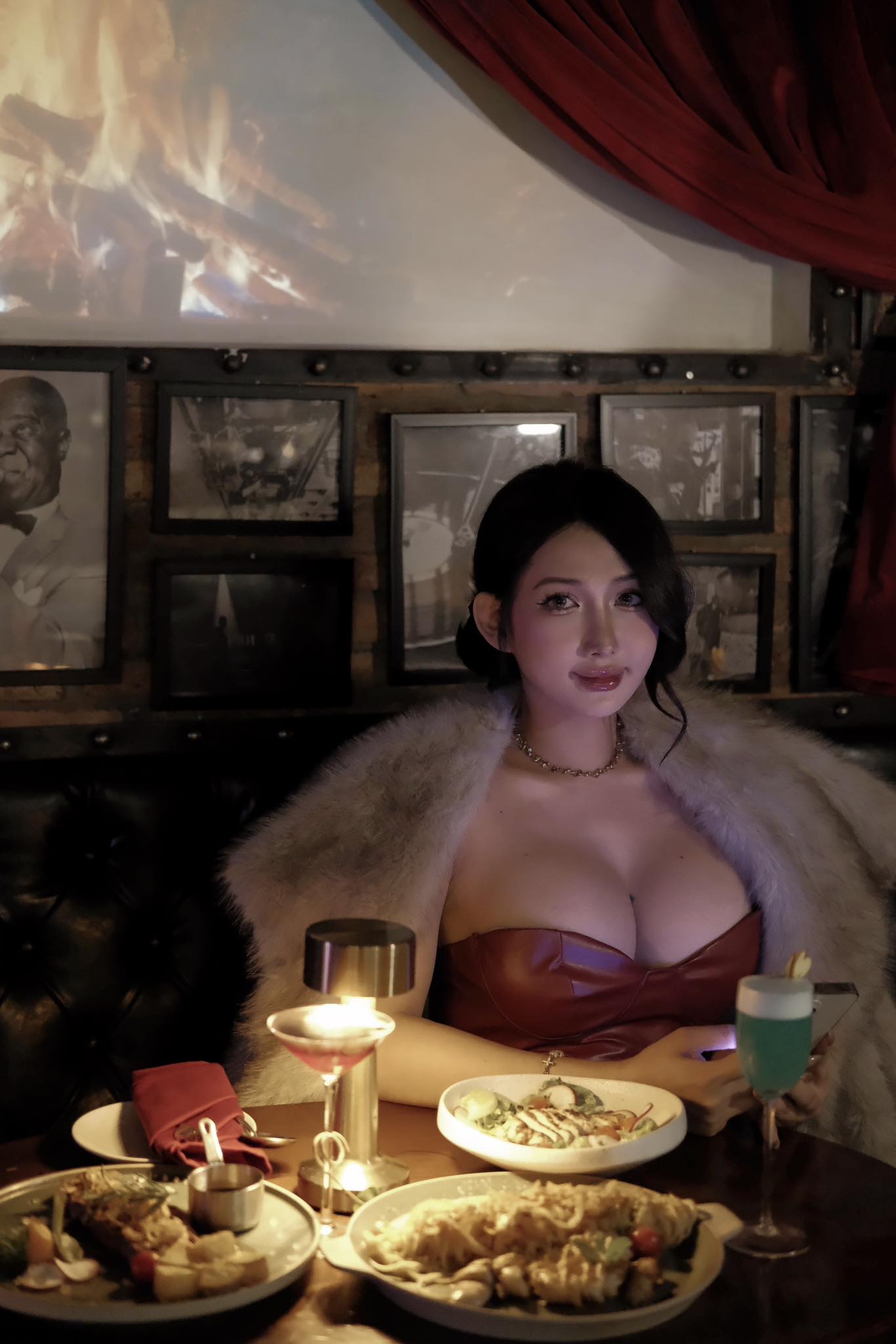 Gym Star Vyvy Shares Tearful Story of Tough Childhood 5 Vyvy enjoying a night out