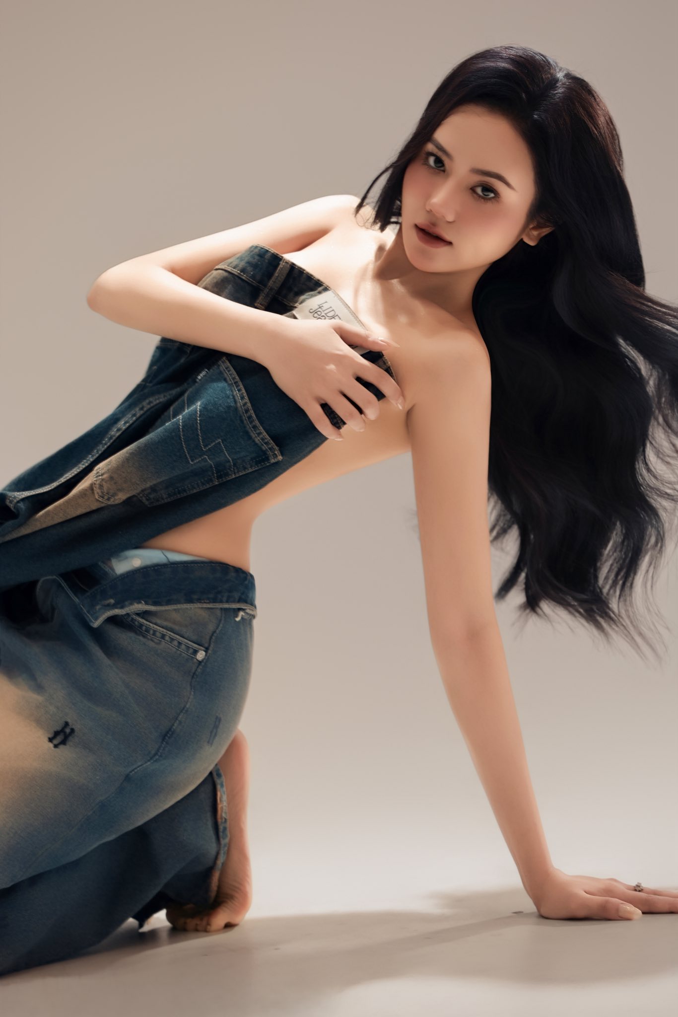 Bò Chảnh Drops Stunning Bikini and Studio Photos 7 49694945617728187969773523466949647340120876n 17478174153661335265845 1747881302540 17478813027601202604085
