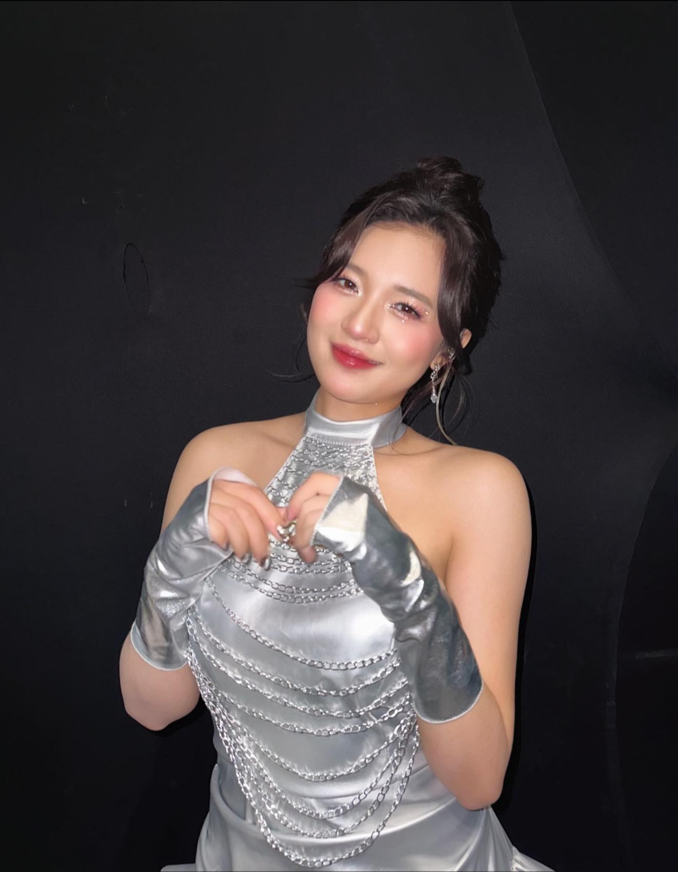 She always emphasizes improving her skills, learning from colleagues, and finding new ways to engage with fans.
