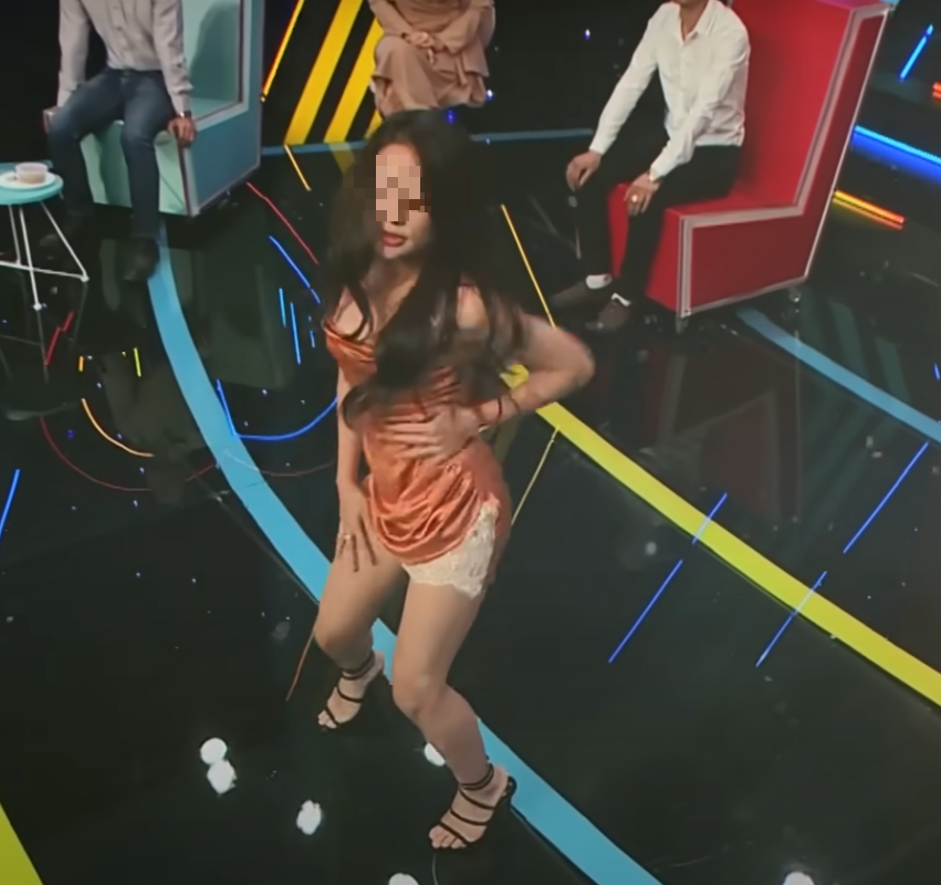 Streamer’s Sexy Dance on Dating Show Sparks Online Debate 5 Dating show moment