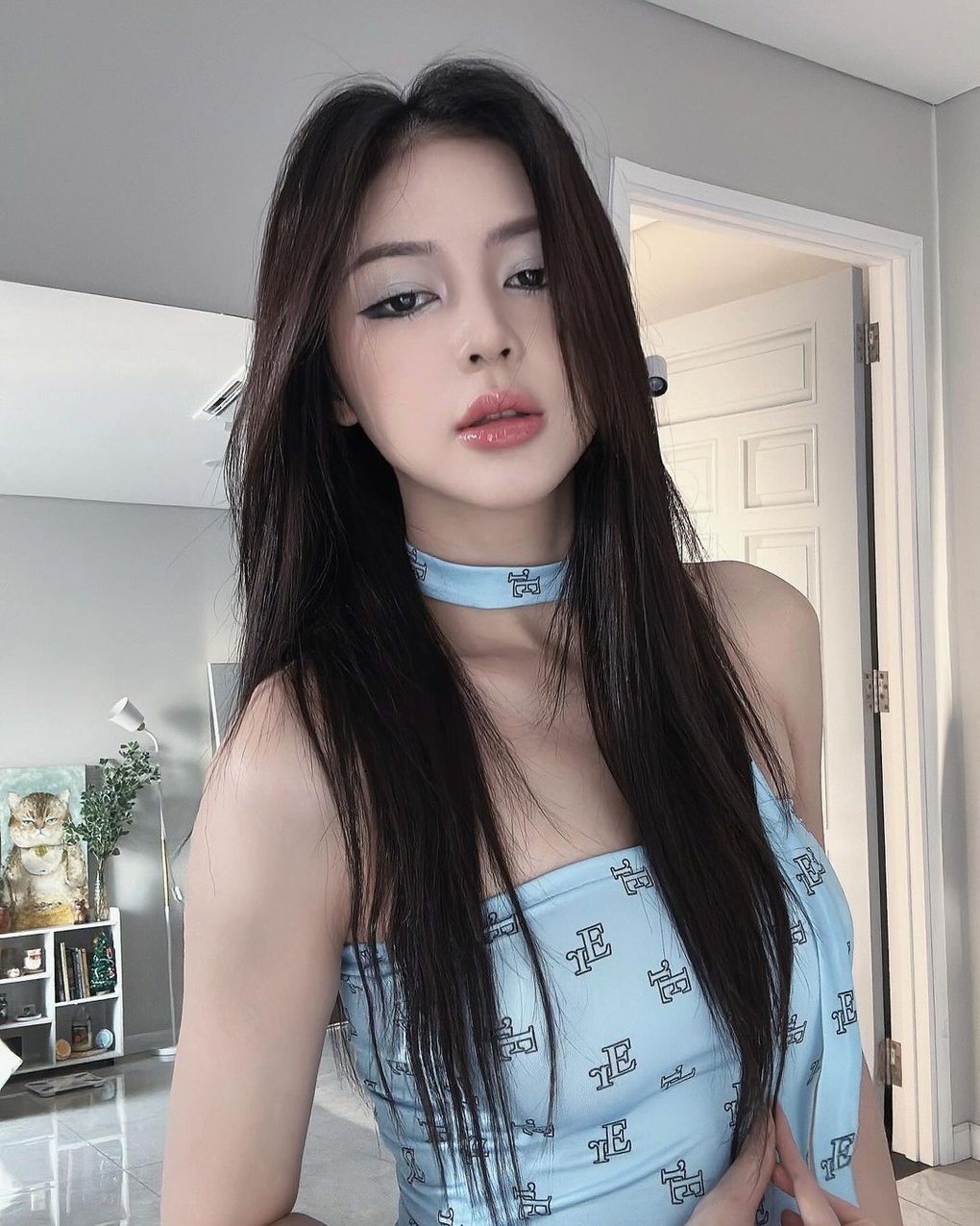 Liz Kim Cương workout photo