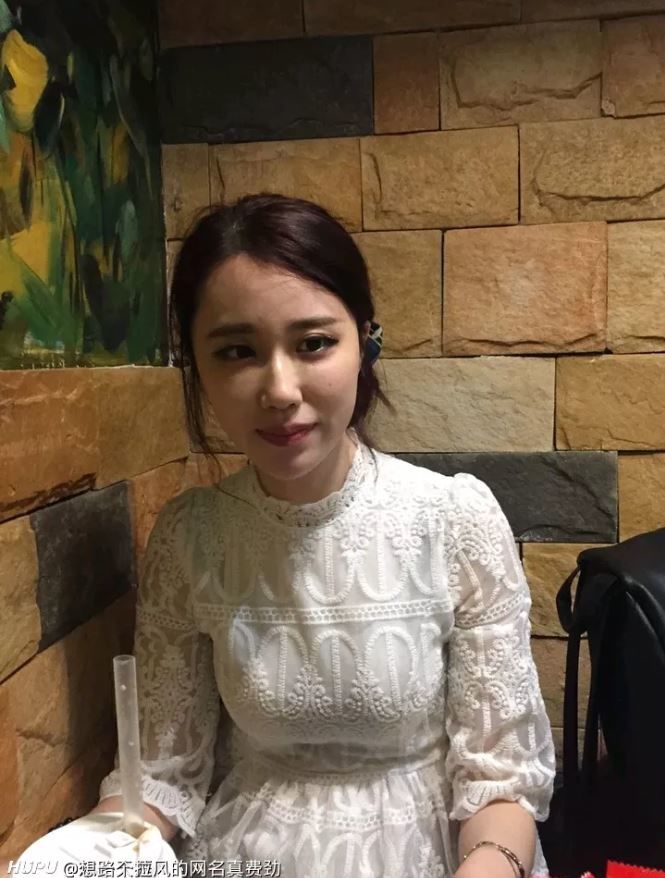 Streamer Xuan Zi Sparks Debate After Revealing 1,000GB of Private Videos 4 Casual photo of Xuan Zi compared to her online persona
