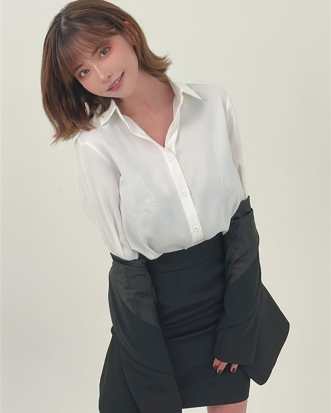 Eimi Fukada Faces Off With Rising Hot Girl Macca 3 Eimi Fukada and Macca side by side