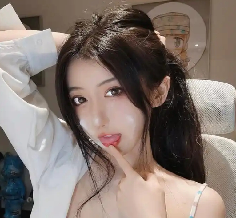 Famous Streamer Faces Backlash Over Shady Rumors 2 1748751932030705682653 1748831579613 1748831579732407883807