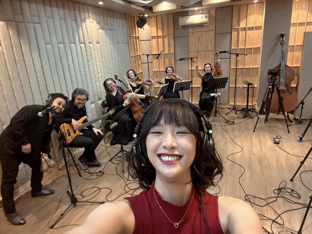 TikToker Julie’s Stunning Comeback with New Music Project 10 Julie at music event