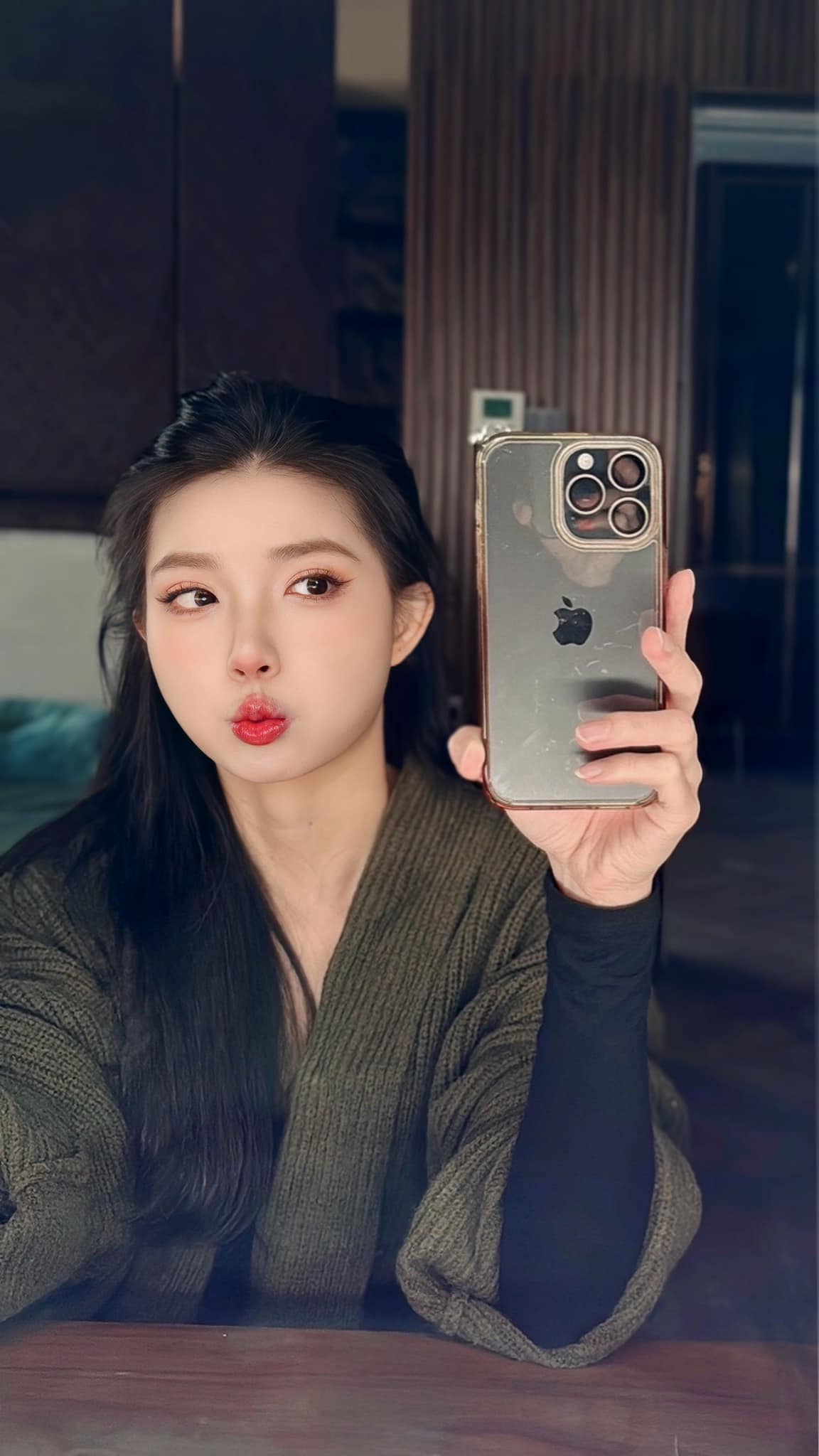Phuong Ku Claps Back at Male Fan Over Relationship Drama 4 47574436792927445740798806877358622577143965n 1751177099109990972181 1751184478239 17511844787381840123694