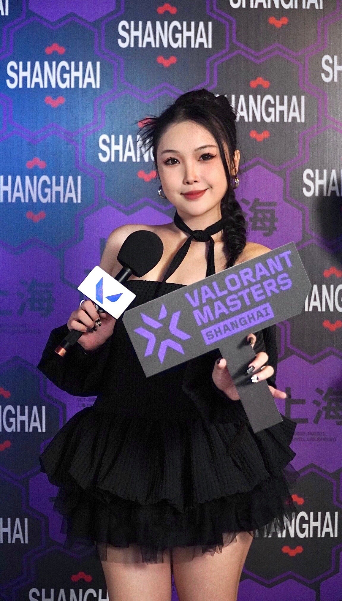 MC Nana’s Stunning Viper Cosplay Sparks Buzz Again 4 48714482128978134370685252549420173600584482n 17502167817501617801697 1750219302978 17502193033431668150997