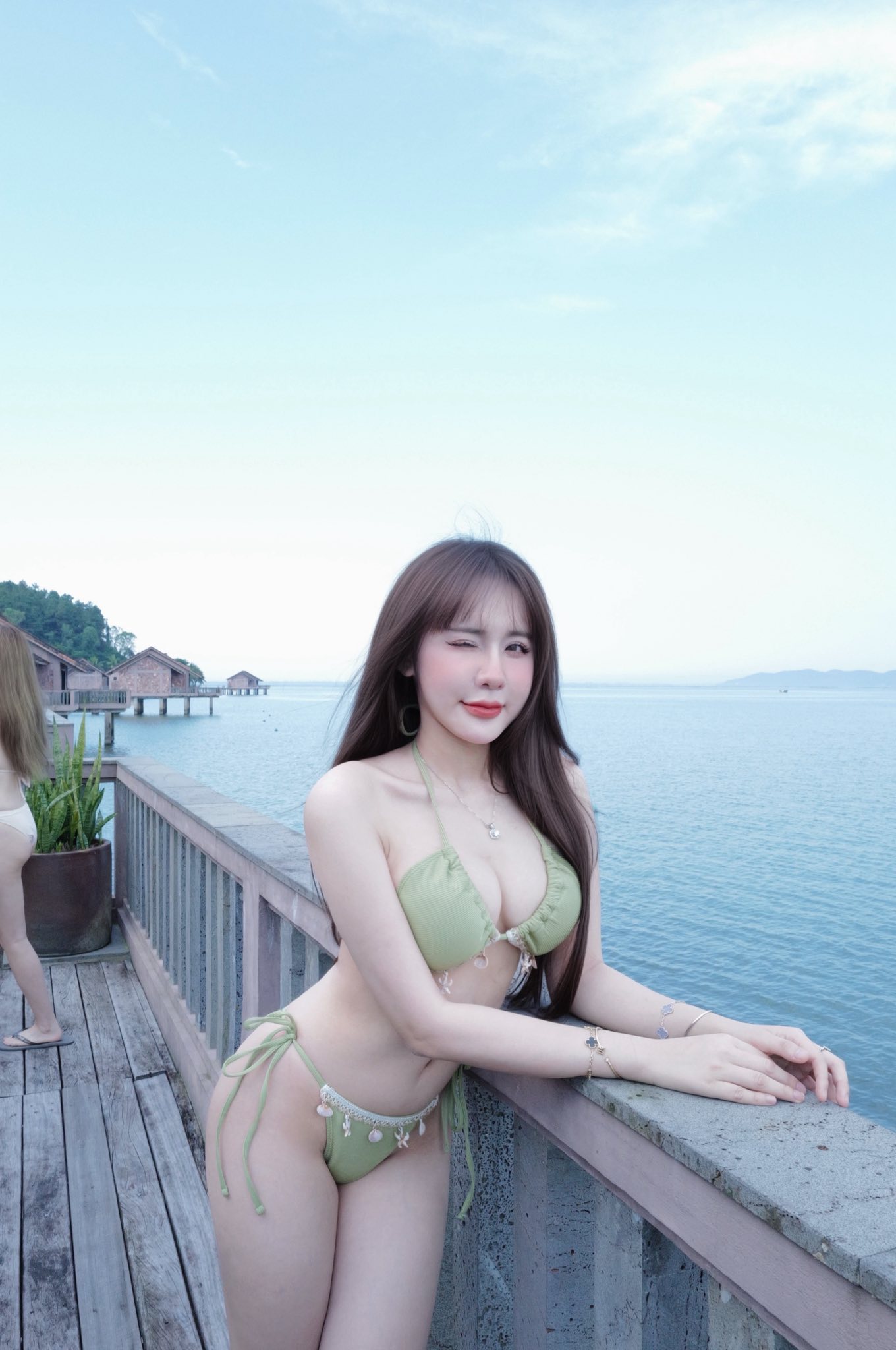 Pool Star Lê Tuyết Anh Stuns Fans with Bikini Photos 7 Lê Tuyết Anh in a bikini