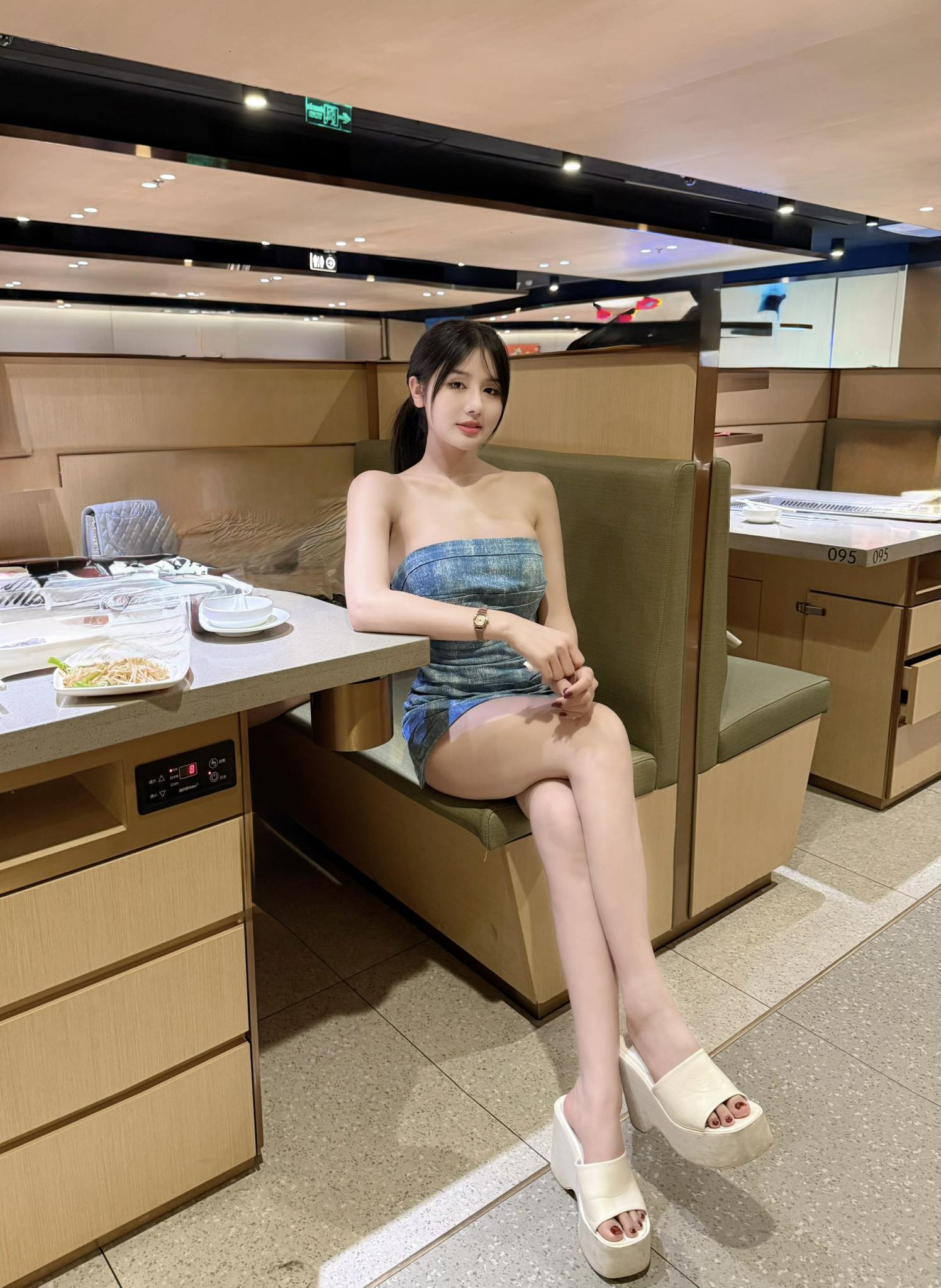 Nhung Lora’s 14-Second Clip Wins Hearts Online 8 5037546681221718208363734965024217845071398665n 17491810614021947957770 1749186953868 1749186954028457566497
